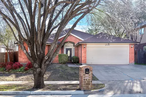 5715 Marquette St, Arlington, TX 76018