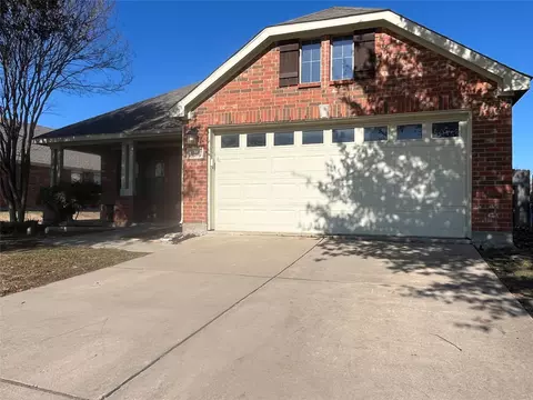 214 Bison Meadow Dr, Waxahachie, TX 75165