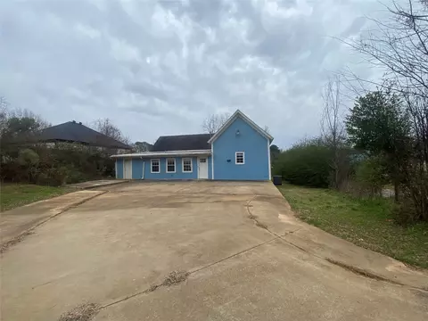 401 E Wright St, Marshall, TX 75670 photo 3