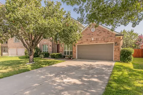 2416 Caldwell Dr, Bedford, TX 76021