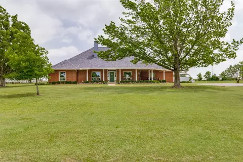 7532 Preston Rd, Denison, TX 75020
