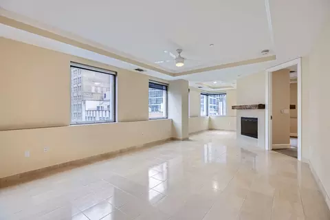 1505 Elm St #702, Dallas, TX 75201