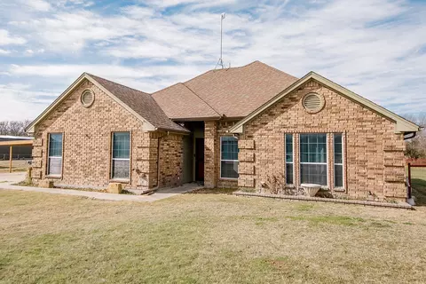 145 Westend Ln, Weatherford, TX 76088