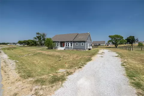 122 Quail Ln, Boyd, TX 76023