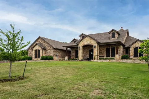 2154 Rohne Dr, Cedar Hill, TX 75104