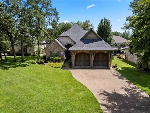 102 Carmel Pl, Mabank, TX 75156