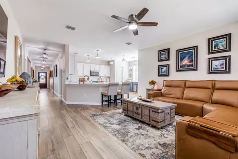 229 Post Oak St, Azle, TX 76020