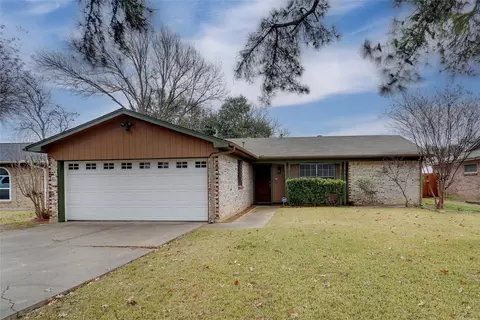 2507 Kingston St, Arlington, TX 76015