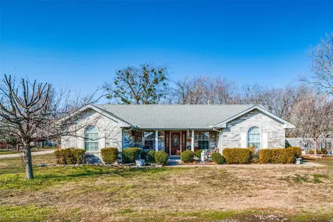 701 Willard Hall St, Leonard, TX 75452