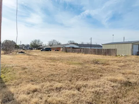 606 E South St, Itasca, TX 76055 photo 5