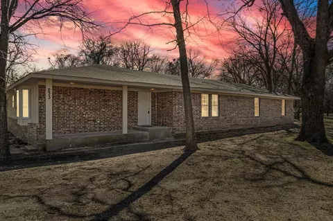 233 S Spring Branch Trl, Springtown, TX 76082