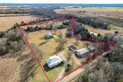 613 Wright Rd, Waxahachie, TX 75167