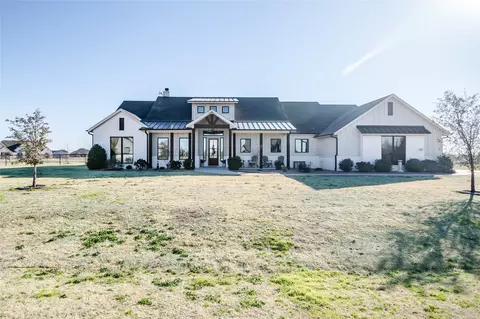 344 Red Bird Dr, Springtown, TX 76082