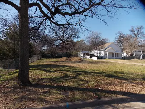 1405 Joplin St, Haltom City, TX 76117