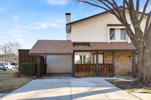 2658 Via Valencia, Carrollton, TX 75006