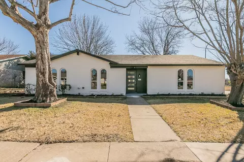400 E Timberview Ln, Arlington, TX 76014