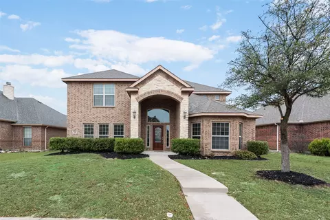 204 Gatehouse Dr, Red Oak, TX 75154