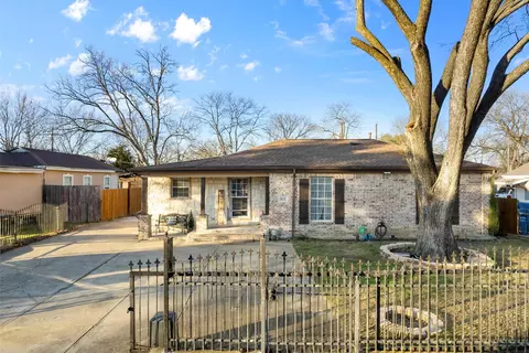 8637 Grovecrest Dr, Dallas, TX 75217