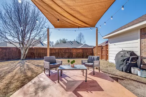 Exterior - 10205 Bent Tree Dr, Rowlett, TX 75089 photo 3 of 5