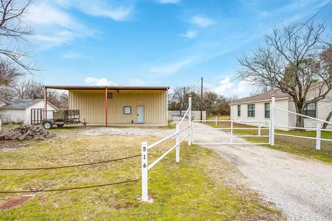 516 Conveyor Dr, Joshua, TX 76058