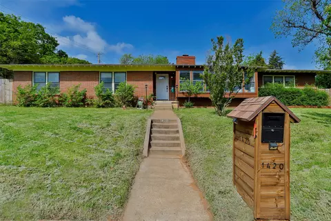 1420 Lake Shore Dr, Fort Worth, TX 76103