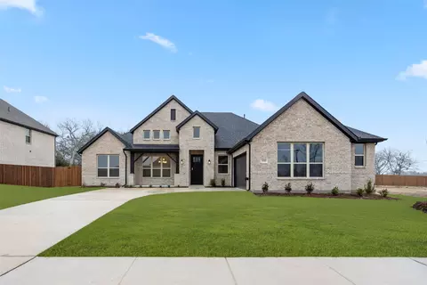 935 Richard Pittmon Dr, Desoto, TX 75115