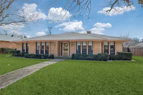 4820 Fallon Pl, Dallas, TX 75227