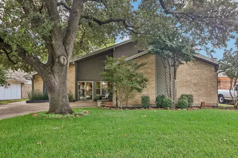 1901 Baxley Cir, Carrollton, TX 75006