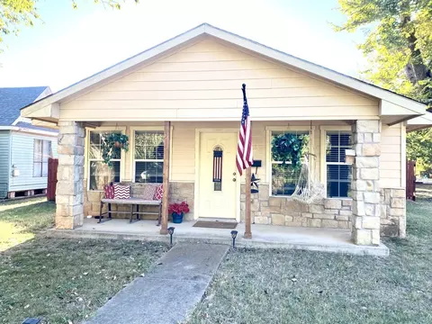 808 N Harrison Ave, Sherman, TX 75090