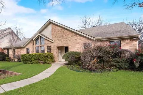 5128 Pearl Dr, North Richland Hills, TX 76180