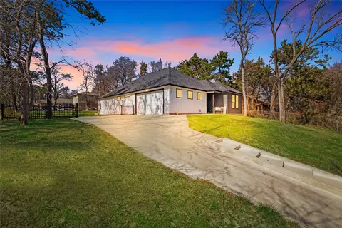 911 Bow Creek Dr, Duncanville, TX 75116