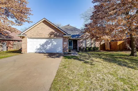 308 Willow St, Crowley, TX 76036
