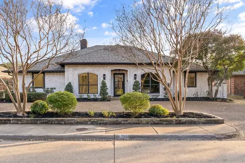 5728 Covehaven Dr, Dallas, TX 75252
