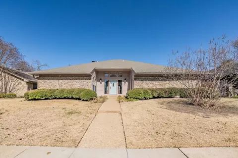 6620 Robin Willow Ct, Dallas, TX 75248