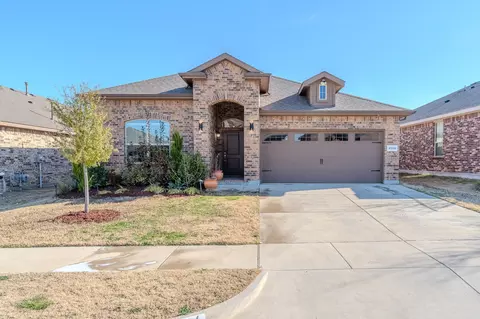 2506 Lavender Ln, Glenn Heights, TX 75154
