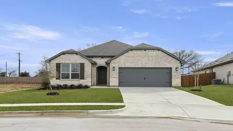 1005 Rushing Ct, Aubrey, TX 76227