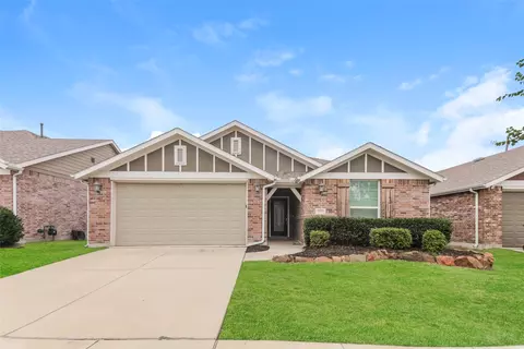 1809 Ridge Creek Ln, Aubrey, TX 76227