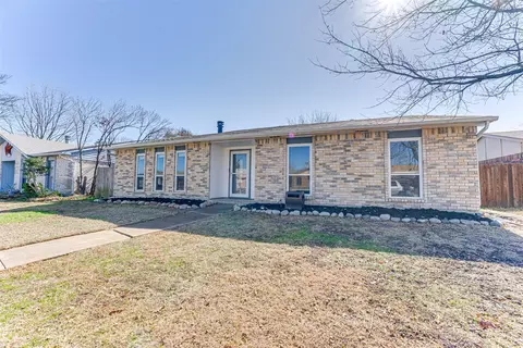 9002 Millwood Dr, Rowlett, TX 75088