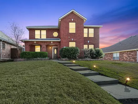 2908 Loftsmoor Ln, Plano, TX 75025