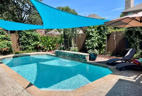 8605 Amhurst Ct, North Richland Hills, TX 76182