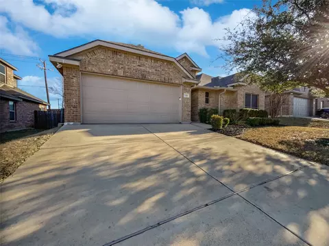 1608 Cowtown Dr, Mansfield, TX 76063