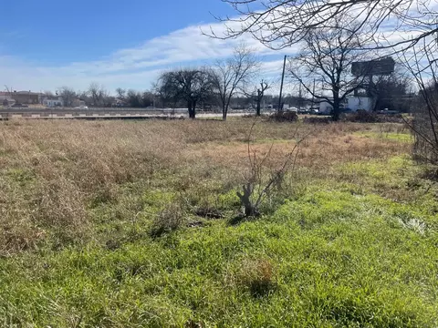 713 E Jefferson Ave, Fort Worth, TX 76104