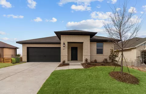 1009 Palmer Rd, Howe, TX 75459