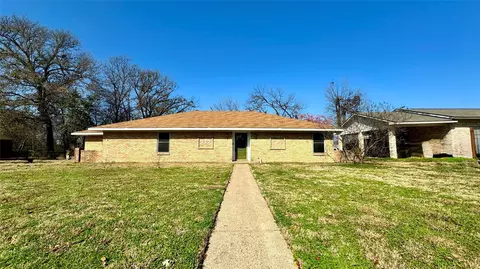217 Leighton Dr, Terrell, TX 75160