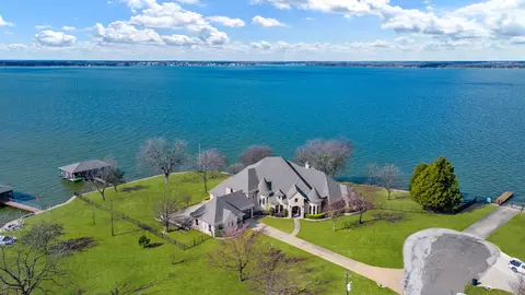 507 Chambers Point Dr, Kerens, TX 75144