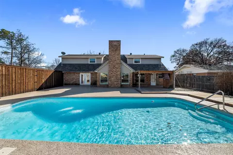 6333 Tosca Dr, Haltom City, TX 76180