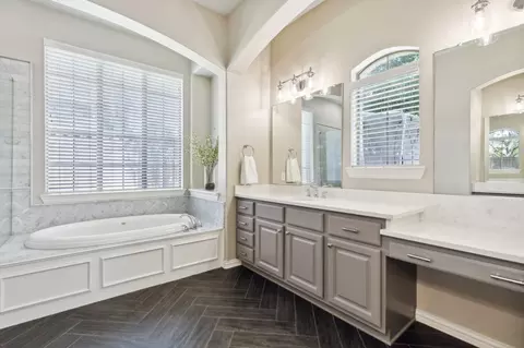 Bath - 641 Willowview Dr, Prosper, TX 75078 photo 2 of 8