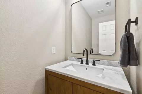Bath - 641 Willowview Dr, Prosper, TX 75078 photo 1 of 8