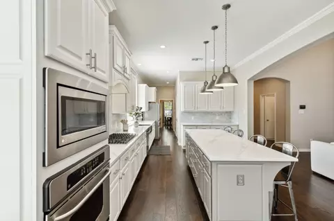 Kitchen - 641 Willowview Dr, Prosper, TX 75078 photo 2 of 4