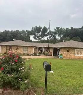 107 Guadalupe Dr, Athens, TX 75751